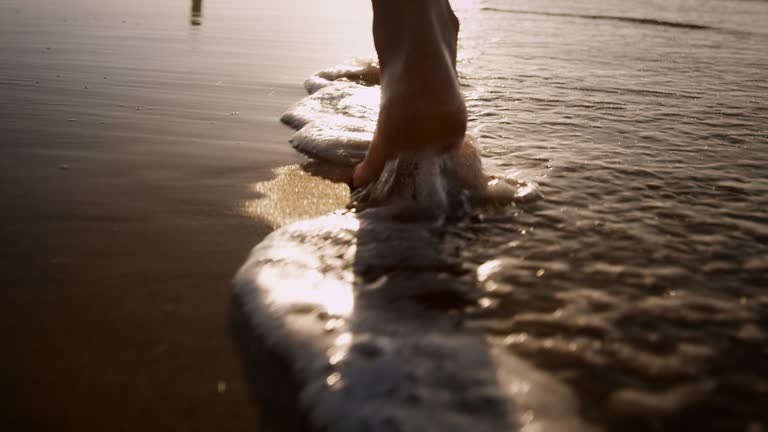 Natural Sweat Detox Support Through Hydration